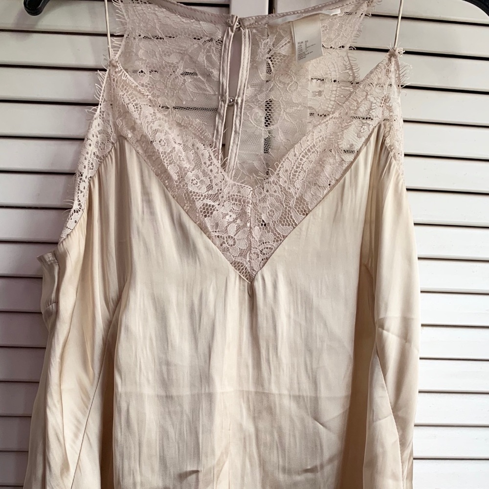 H&M Women’s XS Lace Blouse